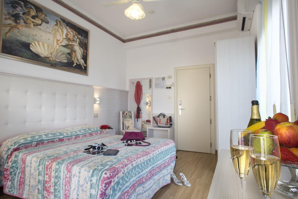 Hotel Titanus Беллария-Иджеа-Марина Экстерьер фото